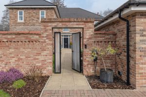 Photo 27- click for photo gallery